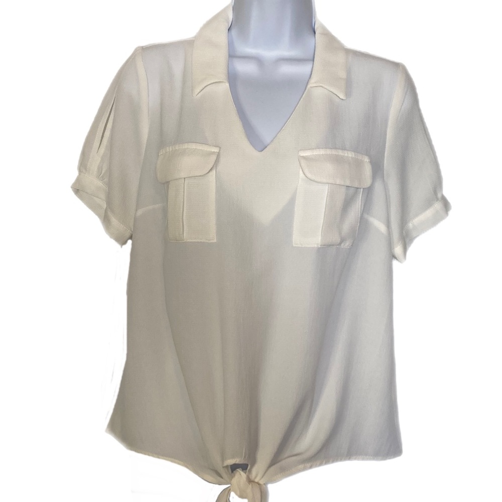 Monteau of Los Angeles L Pullover Top Women’s White Tie Front Short Sleeves